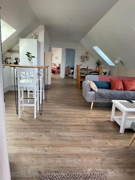 Appartement Cosy Sous Les Toits Lion-sur-Mer Ngoại thất bức ảnh