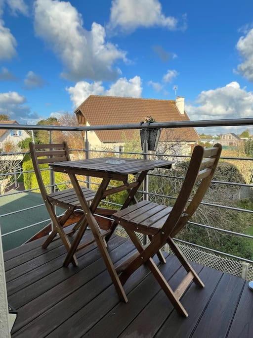 Appartement Cosy Sous Les Toits Lion-sur-Mer Ngoại thất bức ảnh